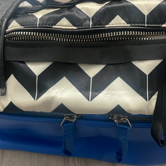 Lululemon Large Gym/ overnight bag - Picture 14 of 15